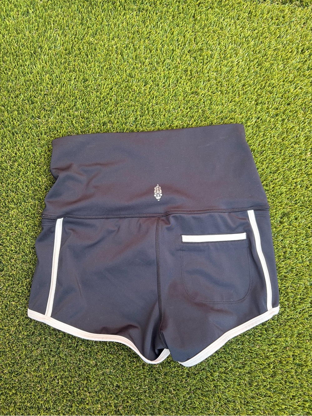 FP MOVEMENT High-Waist Navy Women’s Athletic Shorts with White Trim S
